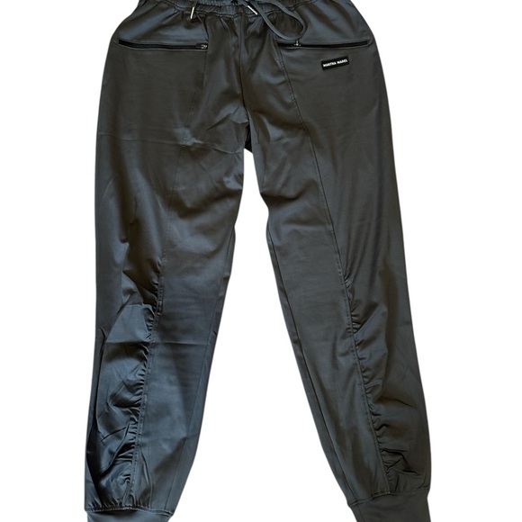 Martha Mabel Pants - Medical Scrubs Grey Jogger, Similar to Lululemon fabric. NWT   SIZE LARGE
